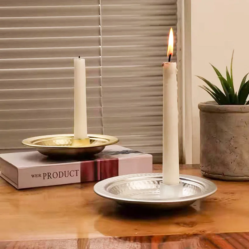 New Year Home Decoration Candle Holder Ornament Decoration Creative Hammered Single Head Gold and Silver Candle Tray Candlestick
New Year Home Decoration Candle Holder Ornament Decoration Creative Hammered Single Head Gold and Silver Candle Tray Candlestick