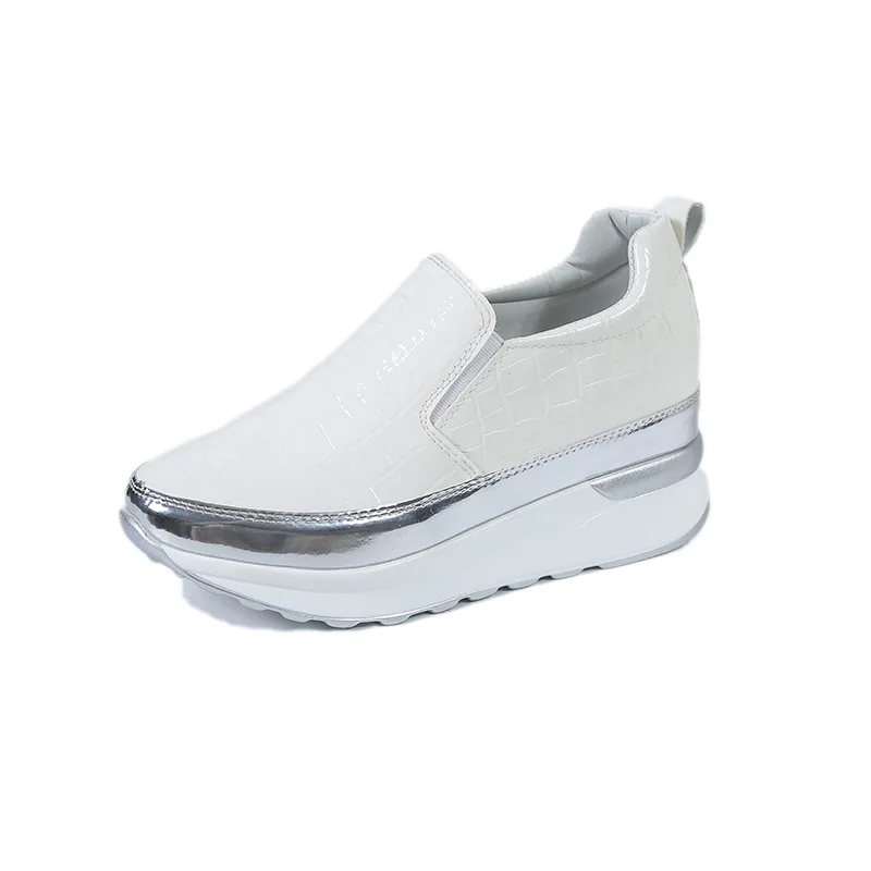 2021 Spring and Autumn New Large Size Women's Singles Shoes Comfortable Platform Low-top Shallow Mouth Sneakers Pedal Lazy Shoes
2021 Spring and Autumn New Large Size Women's Singles Shoes Comfortable Platform Low-top Shallow Mouth Sneakers Pedal Lazy Shoes