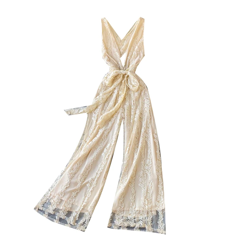 Summer New Fashion Temperament Hollow Halter Slim One-piece Women's Heavy Industry Embroidered Wide Leg Pants DK1064
Summer New Fashion Temperament Hollow Halter Slim One-piece Women's Heavy Industry Embroidered Wide Leg Pants DK1064