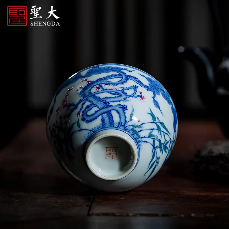 Hand painted three friends of winter chicken heart cup handmade Jingdezhen tea set
Hand painted three friends of winter chicken heart cup handmade Jingdezhen tea set