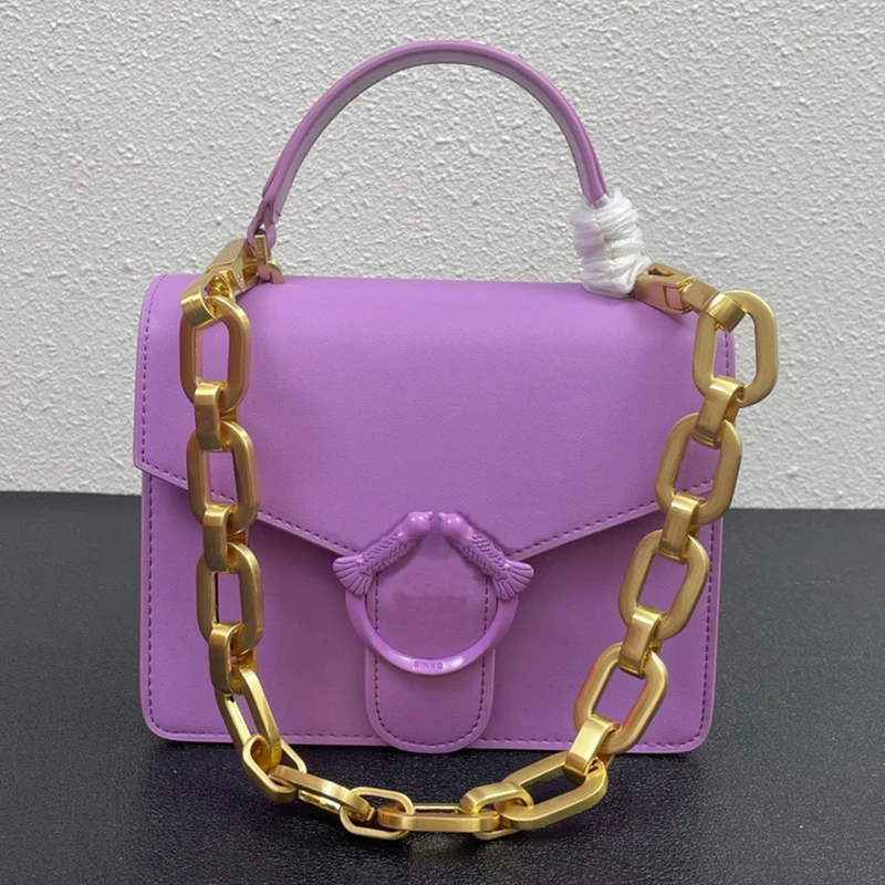 Brand new metal chain, retro, compact, double-layer inner bag, fashionable and versatile, handbag, shoulder bag, lady organ bag
Brand new metal chain, retro, compact, double-layer inner bag, fashionable and versatile, handbag, shoulder bag, lady organ bag