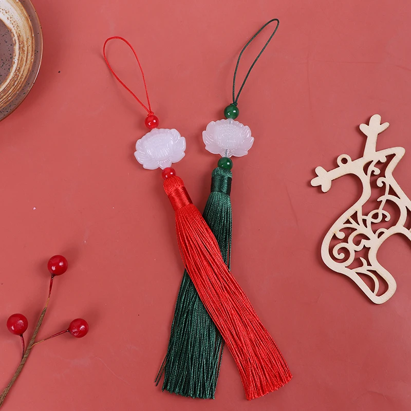 Chinese Retro White Jade Lotus Tassel Fringe DIY Alloy Craft Tassel Accessories
Chinese Retro White Jade Lotus Tassel Fringe DIY Alloy Craft Tassel Accessories
