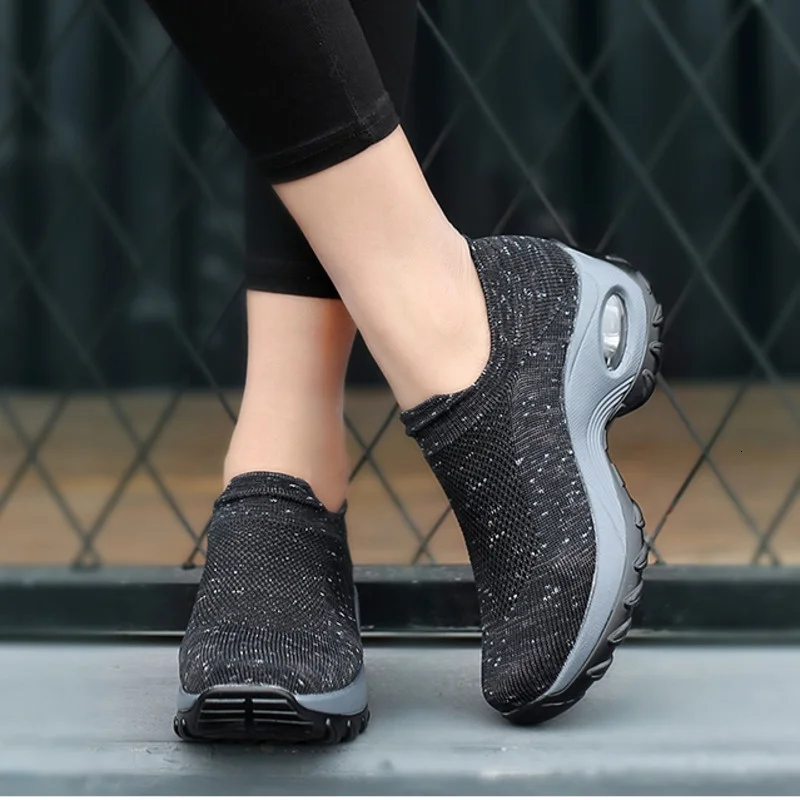New 2020 Female Gym Sport Shoes Stability Breathable Mesh Fashion Thick Sole Trainers Women Tennis Shoe Cheap 
New 2020 Female Gym Sport Shoes Stability Breathable Mesh Fashion Thick Sole Trainers Women Tennis Shoe Cheap