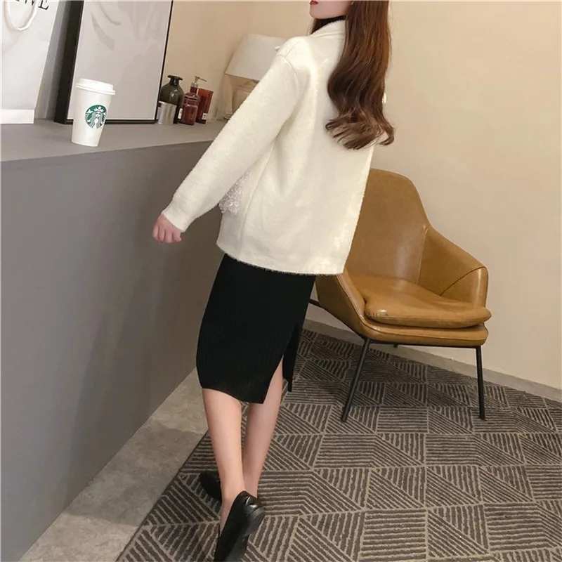 2020 Autumn and Winter New Korean Version of Imitation Mink Velvet Women's Loose All-match Sweater Coat Small Knitted Cardigan
2020 Autumn and Winter New Korean Version of Imitation Mink Velvet Women's Loose All-match Sweater Coat Small Knitted Cardigan