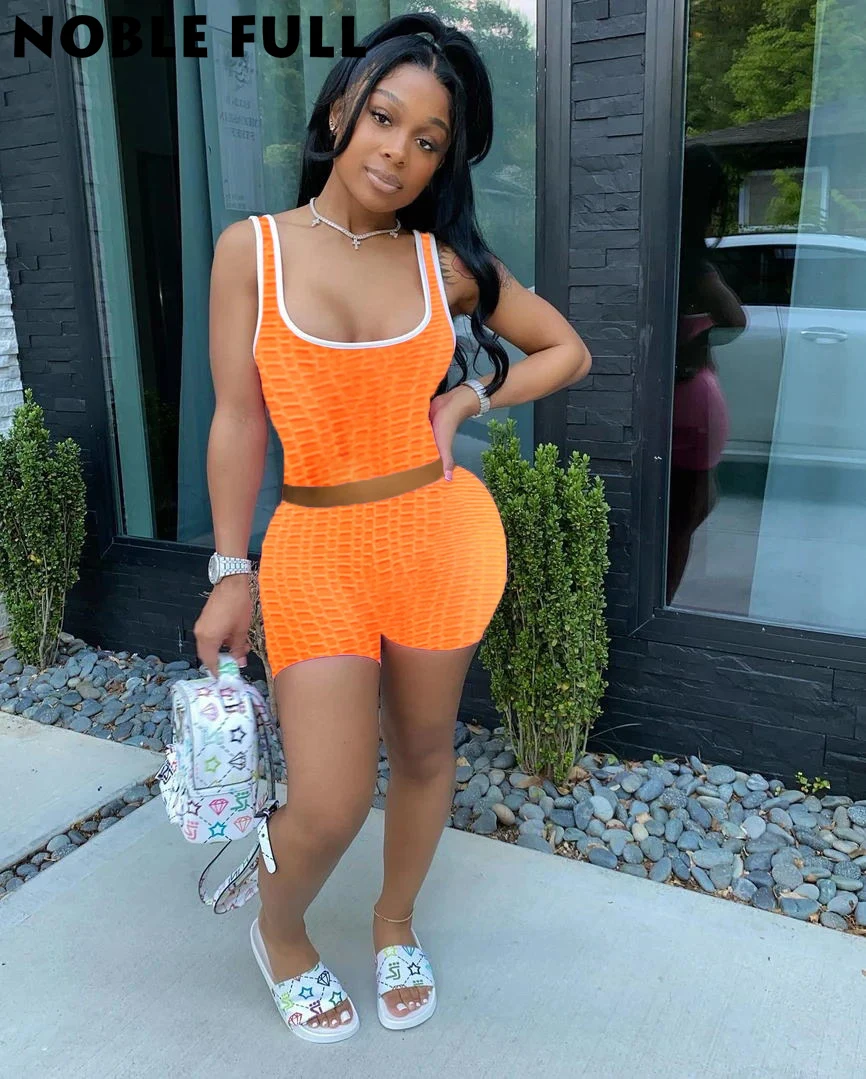 Casual Solid Colors Summer Tracksuit Women Sleeveless Crop Top and Biker Shorts Sets Workout Matching Suit Outfit Streetwear
Casual Solid Colors Summer Tracksuit Women Sleeveless Crop Top and Biker Shorts Sets Workout Matching Suit Outfit Streetwear