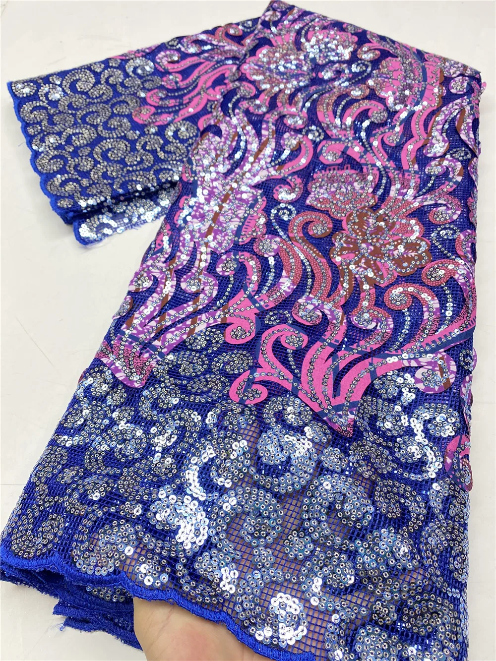 XIYALACE African Wax Prints Ankara Fabrics Embroidery Lace For Party 2020 High Quality Sequined Net Lace French Fabrics QF3803B
XIYALACE African Wax Prints Ankara Fabrics Embroidery Lace For Party 2020 High Quality Sequined Net Lace French Fabrics QF3803B