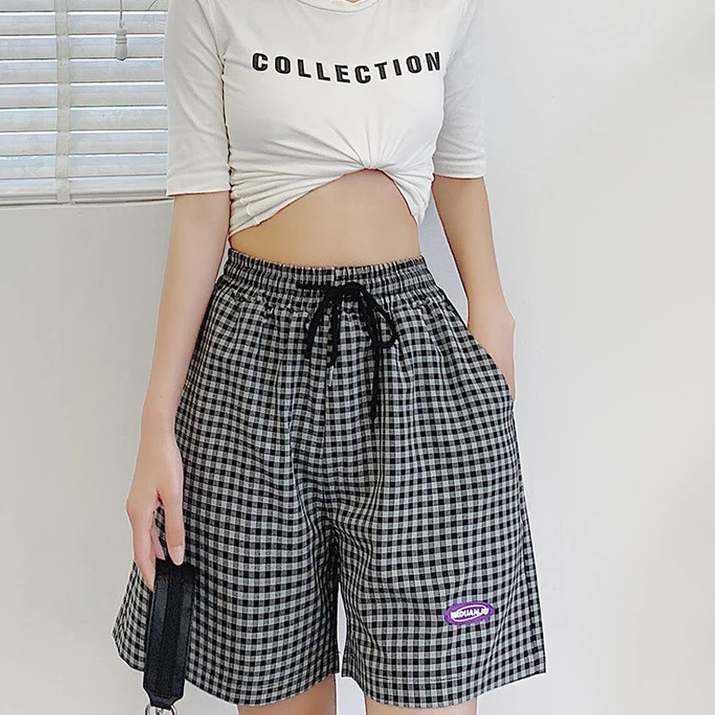 2021 Summer Casual Loose Woman's Shorts Plaid Elastic High Waist Wide Leg Shorts with Pockets for Female Vintage Short Trousers
2021 Summer Casual Loose Woman's Shorts Plaid Elastic High Waist Wide Leg Shorts with Pockets for Female Vintage Short Trousers