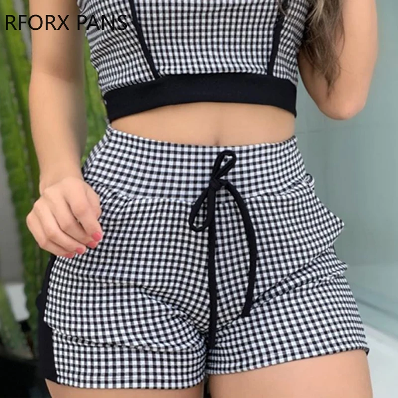 Women Casual Grid Print Contrast Binding Top & Drawstring Shorts Set Two Pieces Set
Women Casual Grid Print Contrast Binding Top & Drawstring Shorts Set Two Pieces Set