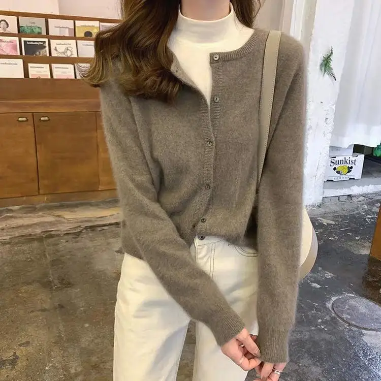 WHCW CGDSR korean style cardigan women winter knitted cardigan sweaters woman autumn thick 2020 elegant casual single-breasted
WHCW CGDSR korean style cardigan women winter knitted cardigan sweaters woman autumn thick 2020 elegant casual single-breasted