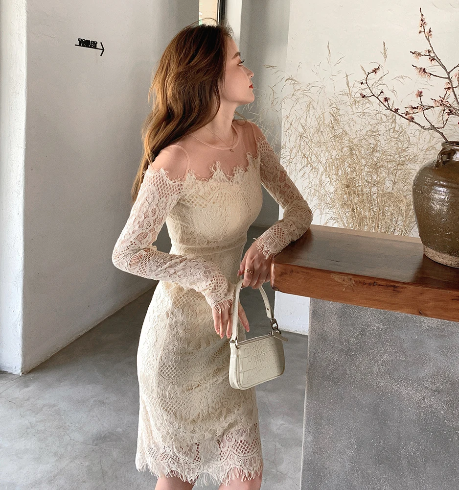 Новое модное сексуальное женское платье с длинным рукавом
Новое модное сексуальное женское платье с длинным рукавом