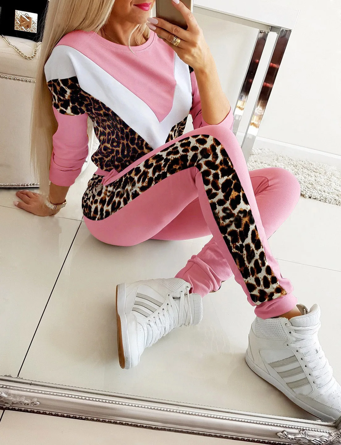 2021 Hot Sale New Design Styele Casual Clothing Sweatwear Sweet Sexy Fashion Soft Good Fabric Women MLT163
2021 Hot Sale New Design Styele Casual Clothing Sweatwear Sweet Sexy Fashion Soft Good Fabric Women MLT163