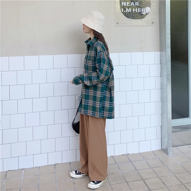 bf plaid Blouses Female Korean fashion brand Long sleeve loose Shirts vintage Hong Kong Style blusas autumn new Women's Clothing
bf plaid Blouses Female Korean fashion brand Long sleeve loose Shirts vintage Hong Kong Style blusas autumn new Women's Clothing