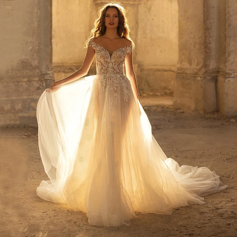 Luxury Glitter Tulle Wedding Dress For Bride Off Shoulder A Line Sweep Train Bridal Gown Button Back Robe De Mariage 2021 New
Luxury Glitter Tulle Wedding Dress For Bride Off Shoulder A Line Sweep Train Bridal Gown Button Back Robe De Mariage 2021 New
