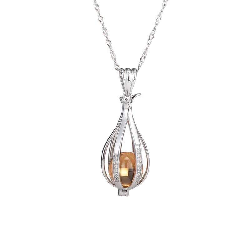 S925 European and American fashion necklace creative personality sterling silver pendant female pearl accessories
S925 European and American fashion necklace creative personality sterling silver pendant female pearl accessories
