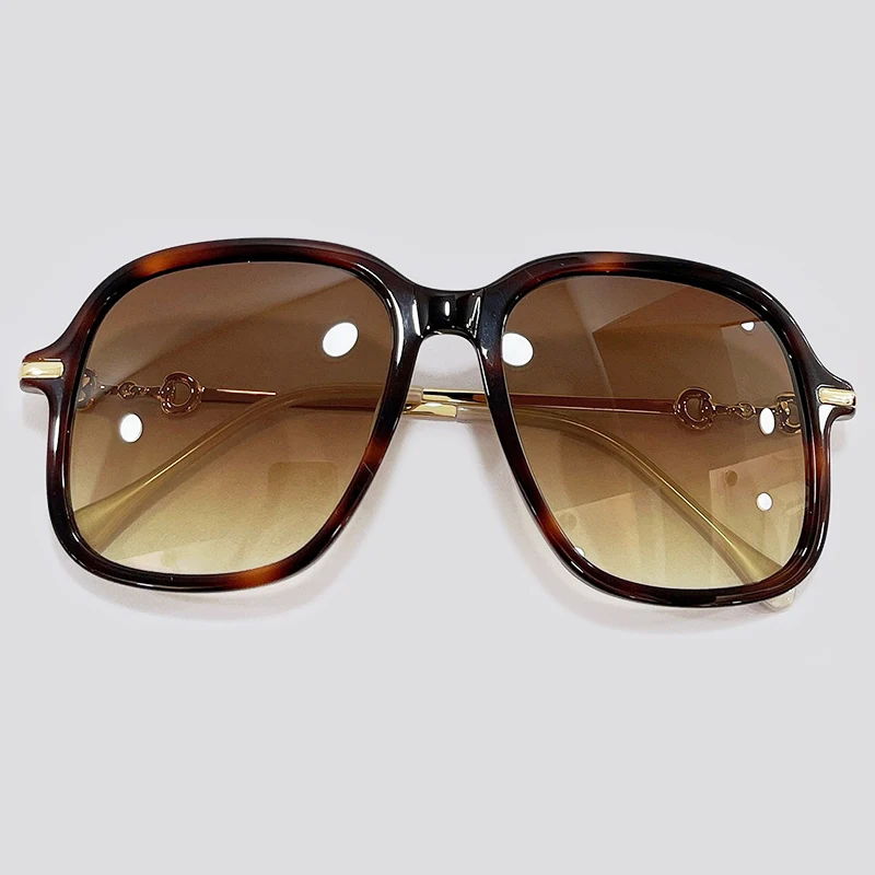 Элегантные Солнцезащитные очки женские роскошные брендовые дизайнерские солнцезащитные очки Мужские Женские винтажные оттенки очки
Элегантные Солнцезащитные очки женские роскошные брендовые дизайнерские солнцезащитные очки Мужские Женские винтажные оттенки очки