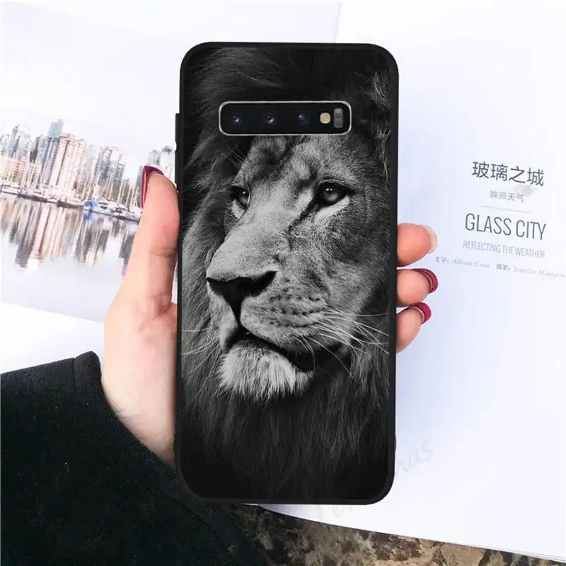 Ruthless lion head Phone Case For Samsung galaxy S 8 9 10 20 21 30 A 30 50 51 70 note 10 plus Ultra 5g
Ruthless lion head Phone Case For Samsung galaxy S 8 9 10 20 21 30 A 30 50 51 70 note 10 plus Ultra 5g