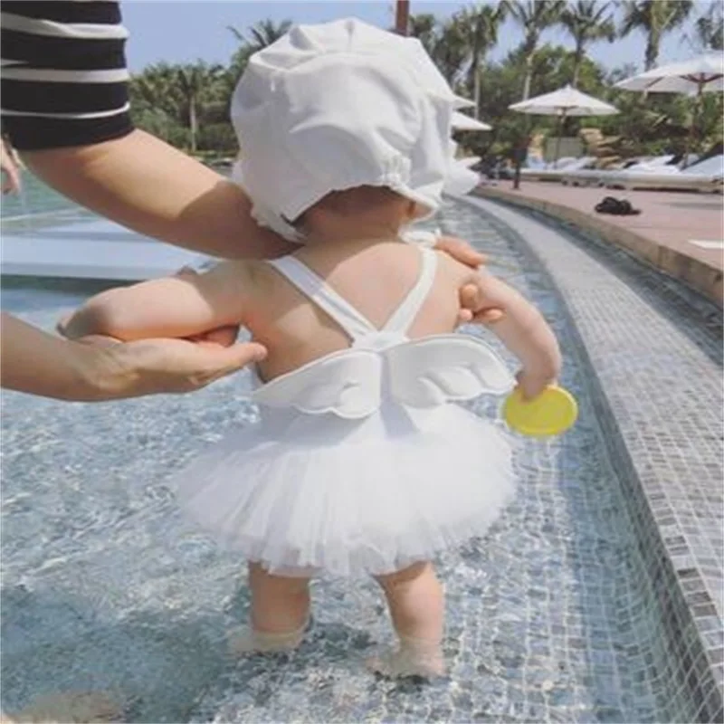 2021 baby children swimming girls swimsuit one-piece little angel wings swimsuit princess girl baby skirt tutu skirt
2021 baby children swimming girls swimsuit one-piece little angel wings swimsuit princess girl baby skirt tutu skirt