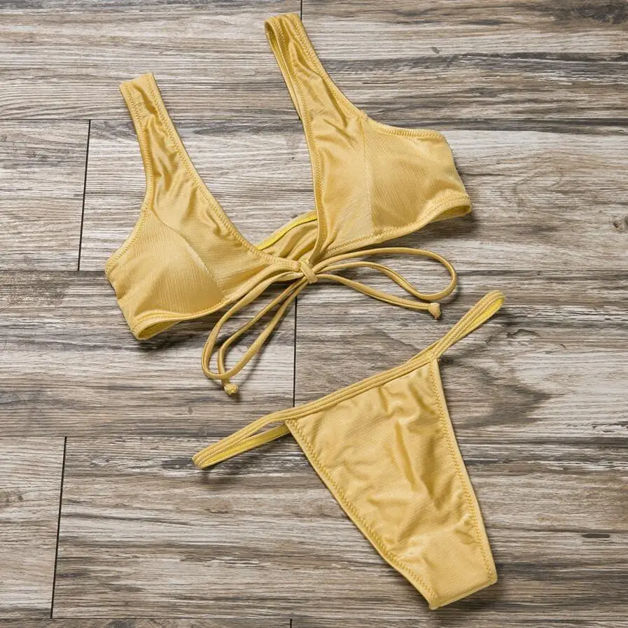 2021 Solid Thong Bikini Set Women Split Summer Sexy Beachwear Biquini Suit Female Two Piece Backless Bathing Swimsuit
2021 Solid Thong Bikini Set Women Split Summer Sexy Beachwear Biquini Suit Female Two Piece Backless Bathing Swimsuit
