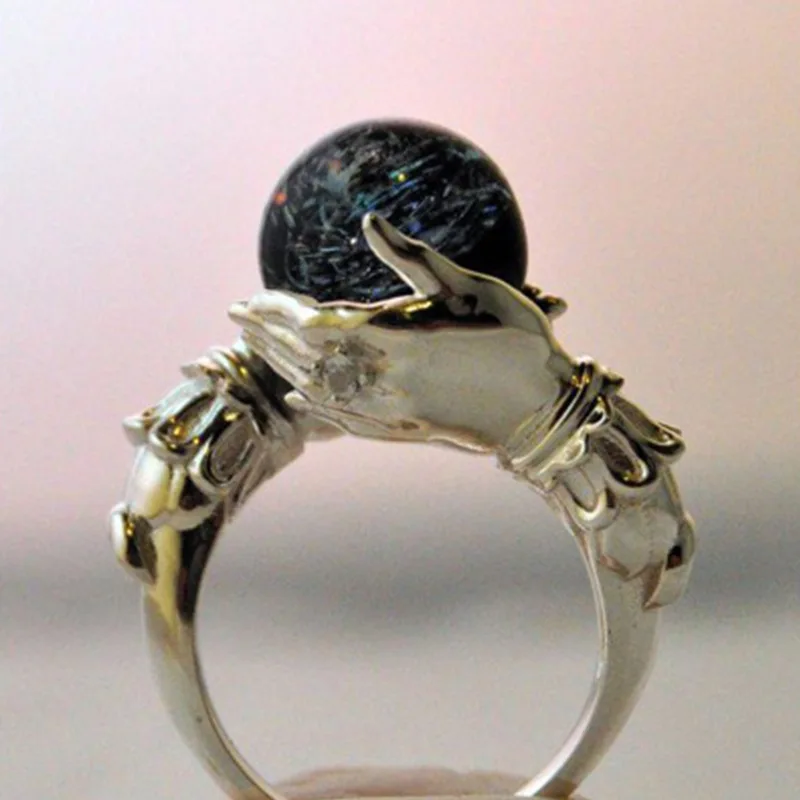 New Fashion Wild Zircon Couple European And American Creative Popular Female Jewelry Ladies Ring
New Fashion Wild Zircon Couple European And American Creative Popular Female Jewelry Ladies Ring