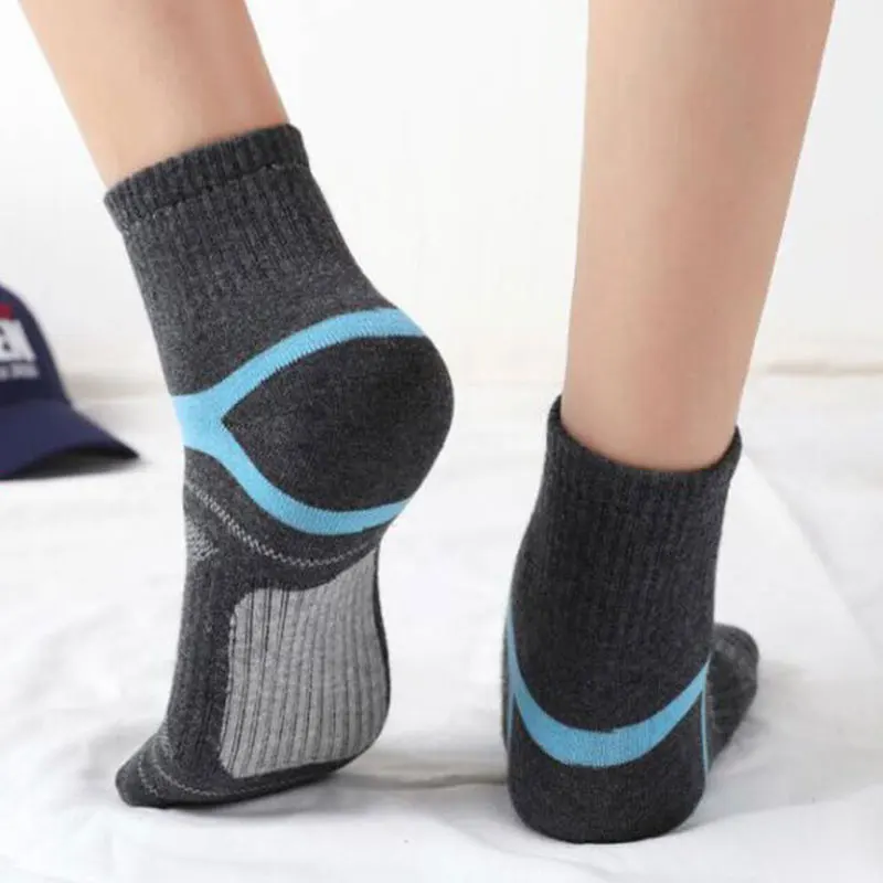 Sports Running Socks Men/Women Athletic Cycling Ankle Socks Thin Breathable Quick Dry Marathon Fitness Short Low Cut Socks
Sports Running Socks Men/Women Athletic Cycling Ankle Socks Thin Breathable Quick Dry Marathon Fitness Short Low Cut Socks