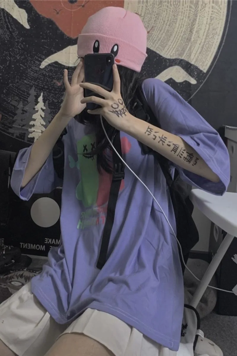 Harajuku T-shirt female 2021 new summer Korean version of ins Diablo bear printing loose bf short-sleeved shirt tide 
Harajuku T-shirt female 2021 new summer Korean version of ins Diablo bear printing loose bf short-sleeved shirt tide