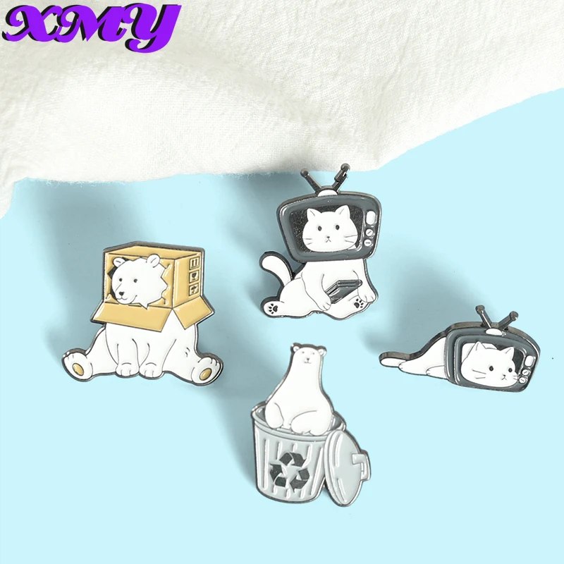 Cat Bear Head In TV Box Enamel Pins Custom Funny Animals Brooch Lapel Badge Bag Cartoon Jewelry Gift for Kid Friend
Cat Bear Head In TV Box Enamel Pins Custom Funny Animals Brooch Lapel Badge Bag Cartoon Jewelry Gift for Kid Friend