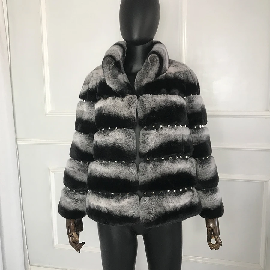 Women Real Rex Rabbit Fur Jacket With Fashion Rivet Element Winter Fur Coat Plus Size Overcoat Customized
Women Real Rex Rabbit Fur Jacket With Fashion Rivet Element Winter Fur Coat Plus Size Overcoat Customized