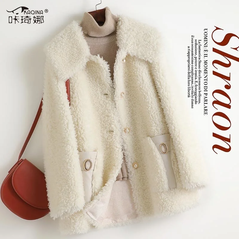 2021 Autumn Winter New Composite Fur One-piece Coat Women's Pocket Splicing Short Wool Fur Coat
2021 Autumn Winter New Composite Fur One-piece Coat Women's Pocket Splicing Short Wool Fur Coat