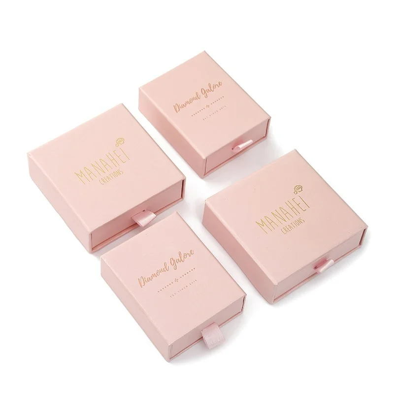 Idream sales 100pcs/lot Custom Pink Paper Jewelry Boxes Printed Logo Jewelry Gift Boxes Earring Necklace Bracelet Ring Boxes
Idream sales 100pcs/lot Custom Pink Paper Jewelry Boxes Printed Logo Jewelry Gift Boxes Earring Necklace Bracelet Ring Boxes