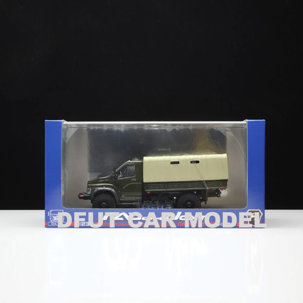 Игрушечная машина из сплава в масштабе 1:43, модель автомобиля Советского Союза GAZ-C41R11, оригинальные авторизованные Аутентичные детские игру...
Игрушечная машина из сплава в масштабе 1:43, модель автомобиля Советского Союза GAZ-C41R11, оригинальные авторизованные Аутентичные детские игру...