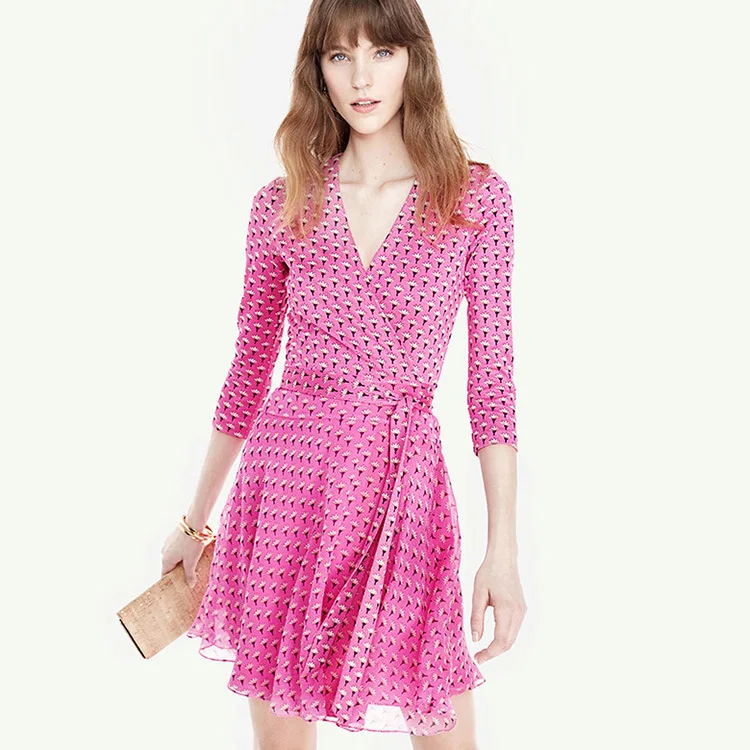 American and Vestidos Women European Plus Size V-neck Pink Daisies Wrapped Body Summer Dress
American and Vestidos Women European Plus Size V-neck Pink Daisies Wrapped Body Summer Dress