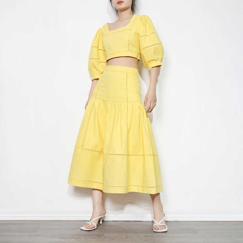 White Hollow Out Set For Women Square Collar Puff Sleeve Shirt High Waist Midi Skirts Elegant Sets Female Fashion
White Hollow Out Set For Women Square Collar Puff Sleeve Shirt High Waist Midi Skirts Elegant Sets Female Fashion