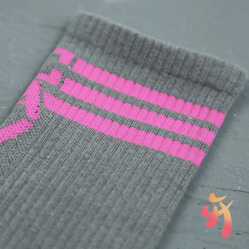 C.E. Basic Striped Letters Socks CAV EMPT High Quality Cotton Street Fashion Sports Socks Cavempt Men Women Ins Tide Tube Socks
C.E. Basic Striped Letters Socks CAV EMPT High Quality Cotton Street Fashion Sports Socks Cavempt Men Women Ins Tide Tube Socks
