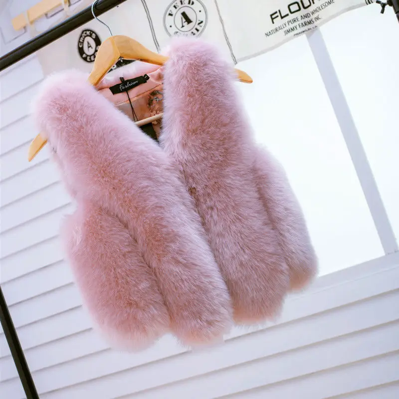 Women Autumn Spring Fake Fox Fur Vests Outwear Female Faux Fur Fashion Clothing Ladies Solid Color Fur Warm Vest Jacket Q106
Women Autumn Spring Fake Fox Fur Vests Outwear Female Faux Fur Fashion Clothing Ladies Solid Color Fur Warm Vest Jacket Q106