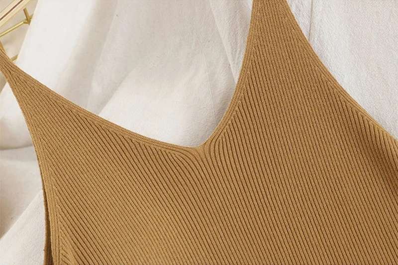 New Korean Solid Split Sling Dress Women Casual V-Neck Sleeveless Bottoming Dresses WL90 
New Korean Solid Split Sling Dress Women Casual V-Neck Sleeveless Bottoming Dresses WL90