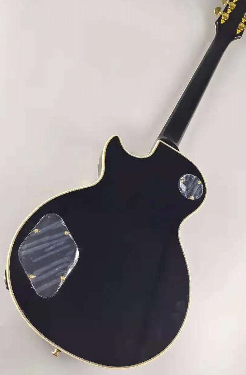 High-quality guitar, mahogany body, rosewood fingerboard, custom pickups, lightning delivery
High-quality guitar, mahogany body, rosewood fingerboard, custom pickups, lightning delivery