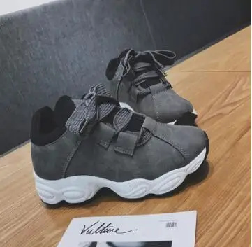2019 New Spring Women Soft Sneakers Woman Shoes Vintage Pig leather Lace-Up Casual Shoes Ultra Hot Sale Size drf5
2019 New Spring Women Soft Sneakers Woman Shoes Vintage Pig leather Lace-Up Casual Shoes Ultra Hot Sale Size drf5