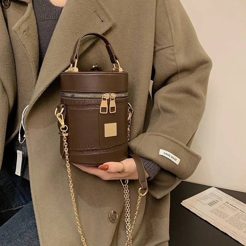 2020 YUN FAN Women Fashionable Shoulder Bags New Female Messenger Bag Handbag Chain Wild Crack Printing Wild Crossbody Bag
2020 YUN FAN Women Fashionable Shoulder Bags New Female Messenger Bag Handbag Chain Wild Crack Printing Wild Crossbody Bag