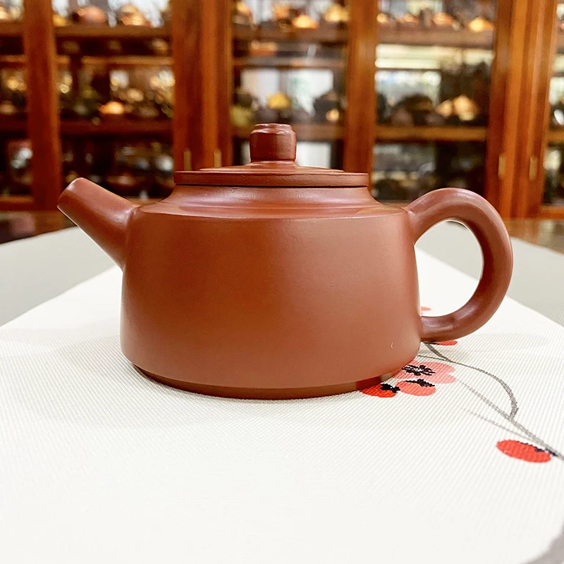 Китайский чайник из исинской глины, Фиолетовый глиняный горшок, чайник Dahongpao с круглым колокольчиком, емкость 190 мл
Китайский чайник из исинской глины, Фиолетовый глиняный горшок, чайник Dahongpao с круглым колокольчиком, емкость 190 мл