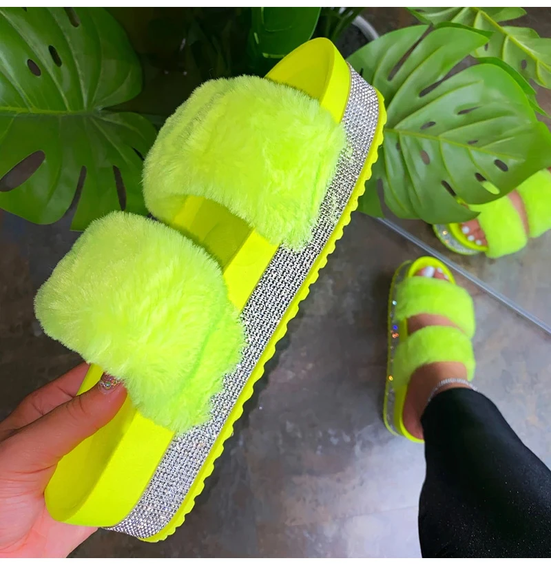 Slippers Women Fluffy 2021 Autumn Winter New Fashionable Rhinestone Female Outdoor Slippers Women's Flip Flops Indoor Slippers
Slippers Women Fluffy 2021 Autumn Winter New Fashionable Rhinestone Female Outdoor Slippers Women's Flip Flops Indoor Slippers