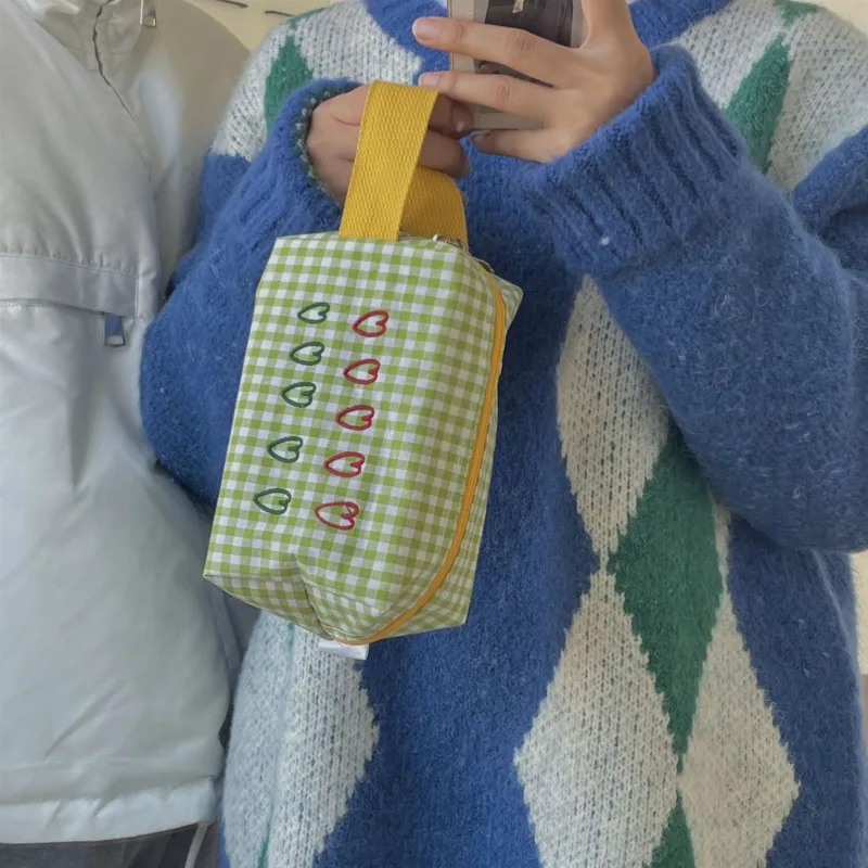 Korean Makeup Bag Canvas Double-sided Embroidery Love Handbag Green Grid Large Capacity Stationery Cosmetics Storage Pouch
Korean Makeup Bag Canvas Double-sided Embroidery Love Handbag Green Grid Large Capacity Stationery Cosmetics Storage Pouch