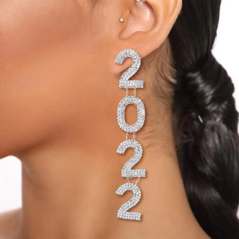 Shiny Rhinestone Super Long 2022 Year Number Drop Earrings Jewelry for Women Luxury Crystal Custom Digital Pendant Earrings Gift
Shiny Rhinestone Super Long 2022 Year Number Drop Earrings Jewelry for Women Luxury Crystal Custom Digital Pendant Earrings Gift