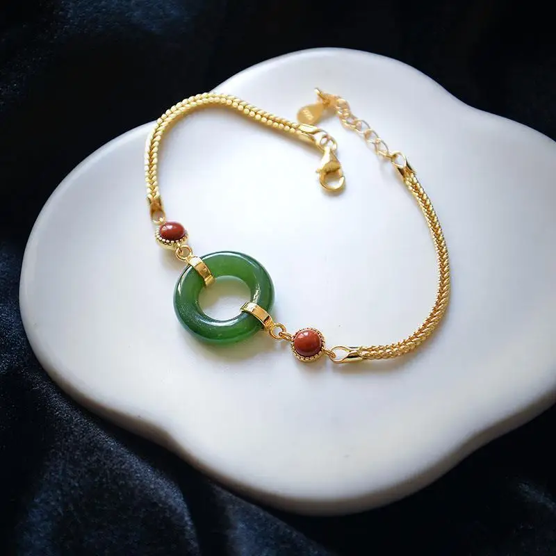 Heart Story Natural Hetian Jade Green Jade Safety Buckle Bracelet S925 Sterling Silver Ancient Gold Inlaid Southern Red Agate
Heart Story Natural Hetian Jade Green Jade Safety Buckle Bracelet S925 Sterling Silver Ancient Gold Inlaid Southern Red Agate