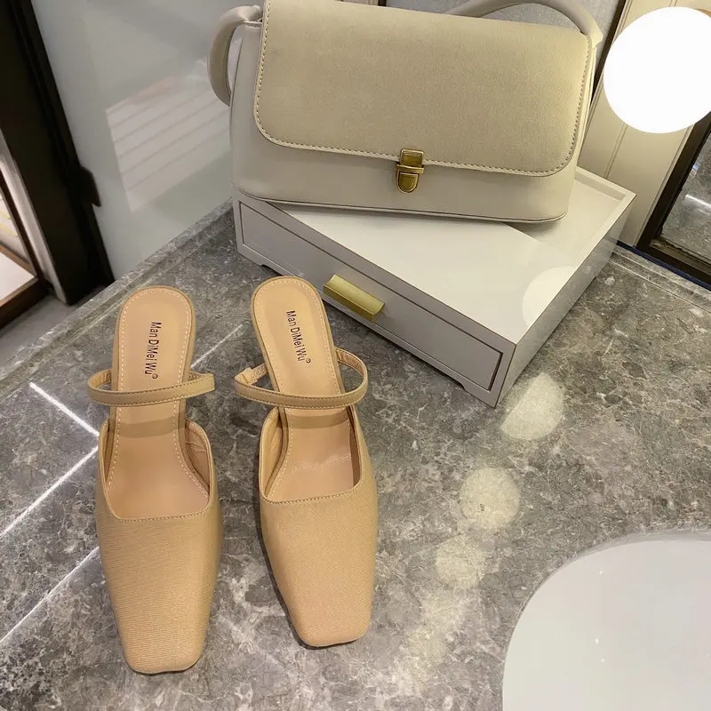 Cover Toe Shoes Woman 2021 Slippers Heels Med Luxury Slides Pantofle Square High Thin Designer New Spring Basic PU
Cover Toe Shoes Woman 2021 Slippers Heels Med Luxury Slides Pantofle Square High Thin Designer New Spring Basic PU