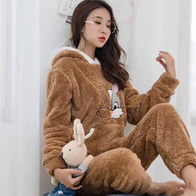 New women's winter coral velvet padded pajamas long-sleeved pullover trousers flannel fashion home clothes cute cartoon printing
New women's winter coral velvet padded pajamas long-sleeved pullover trousers flannel fashion home clothes cute cartoon printing