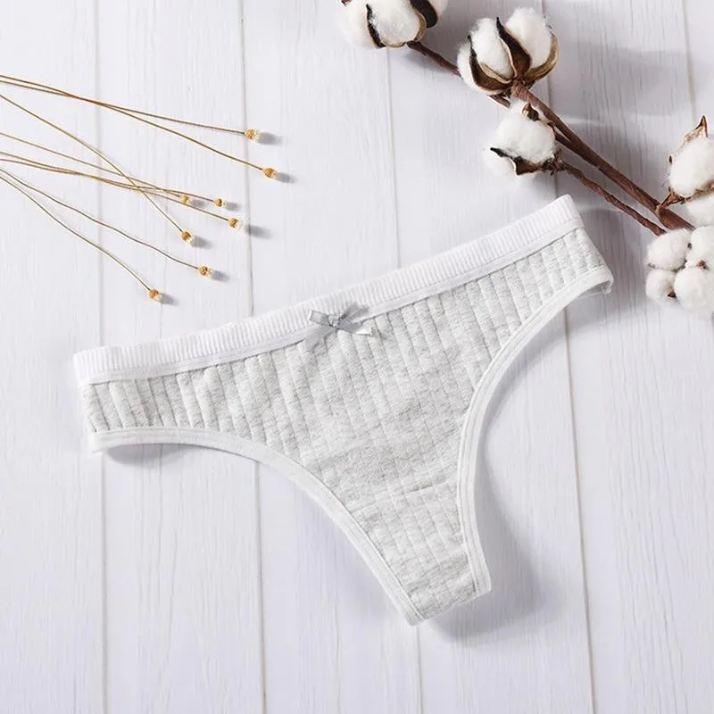 Women's Panties G-string Thong Cotton Underwear Sexy Panties Female Bow Underpants 7 Color Pantys Intimates Lingerie
Women's Panties G-string Thong Cotton Underwear Sexy Panties Female Bow Underpants 7 Color Pantys Intimates Lingerie