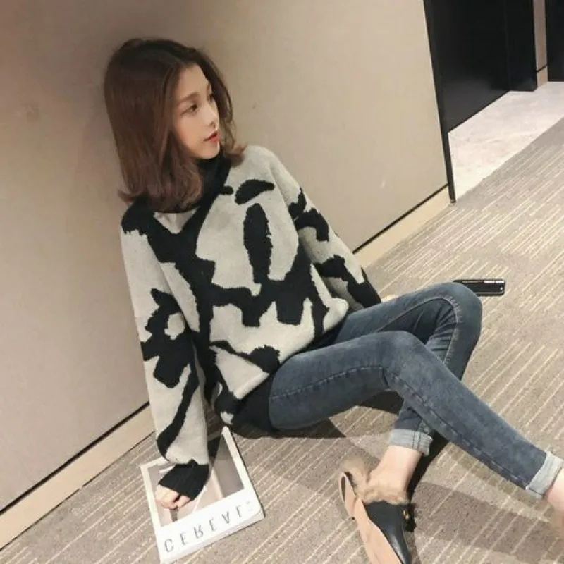 Autumn and Winter New High-necked Leopard-print Pullover Net Red Women's Lazy Wind Loose Outer Knit Sweater
Autumn and Winter New High-necked Leopard-print Pullover Net Red Women's Lazy Wind Loose Outer Knit Sweater