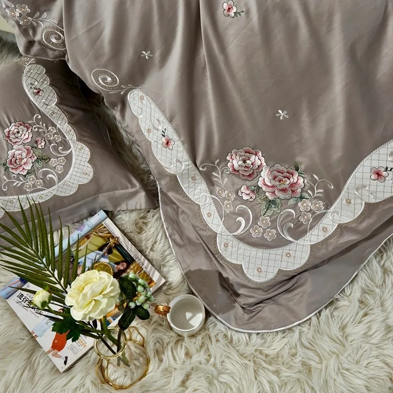 Premium Egyptian Cotton Floral Embroidery Bedding Set Yellow Grey Vintage Duvet Cover Bed Sheet Pillowcases Queen King size 4Pcs
Premium Egyptian Cotton Floral Embroidery Bedding Set Yellow Grey Vintage Duvet Cover Bed Sheet Pillowcases Queen King size 4Pcs