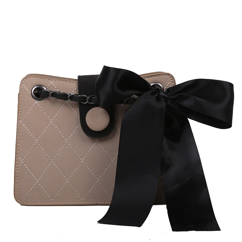 Fashion Solid Color Metal Buckle Women's Handbag 2021 Large Capacity Tote Bag Rhombic Embroidered Thread Diagonal Shoulder Bag
Fashion Solid Color Metal Buckle Women's Handbag 2021 Large Capacity Tote Bag Rhombic Embroidered Thread Diagonal Shoulder Bag