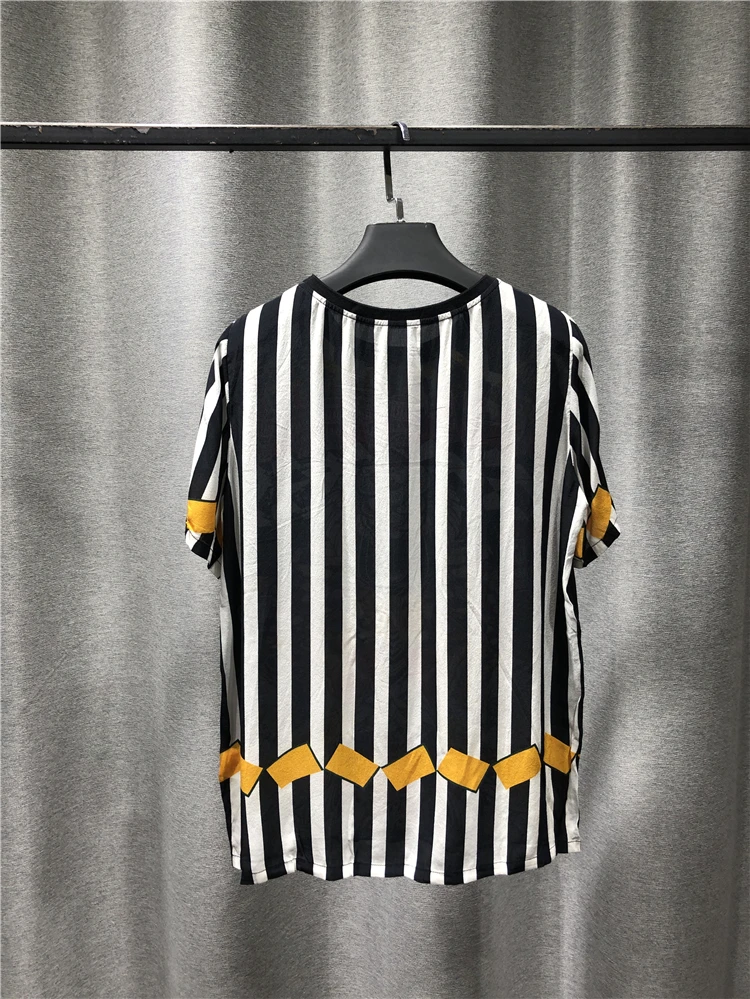 WomanTshirts 2021 New Summer Products Fashion Pure Silk Round Neck Short Sleeve Thread Neckline Taowen Pullover
WomanTshirts 2021 New Summer Products Fashion Pure Silk Round Neck Short Sleeve Thread Neckline Taowen Pullover